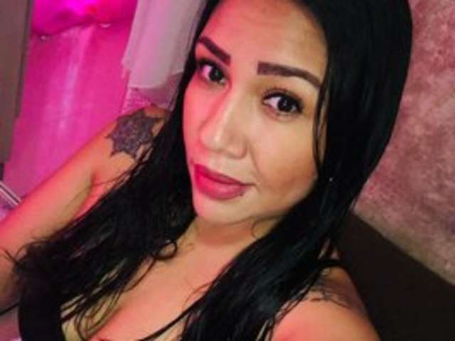 go to chat with Laurel-1