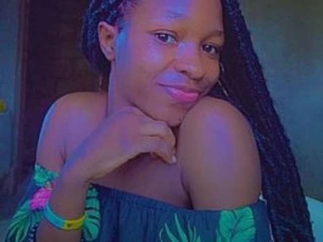 go to chat with Laurel3