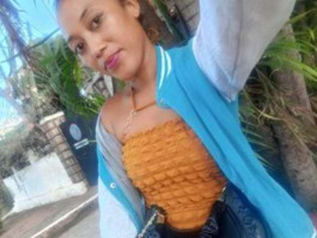 go to chat with Laurencia12