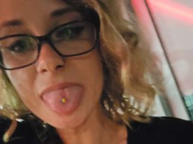go to chat with LaylanaaSkyes