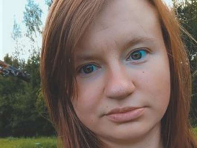 go to chat with Leenakene
