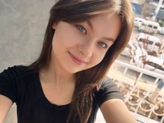 go to chat with LeonEveret