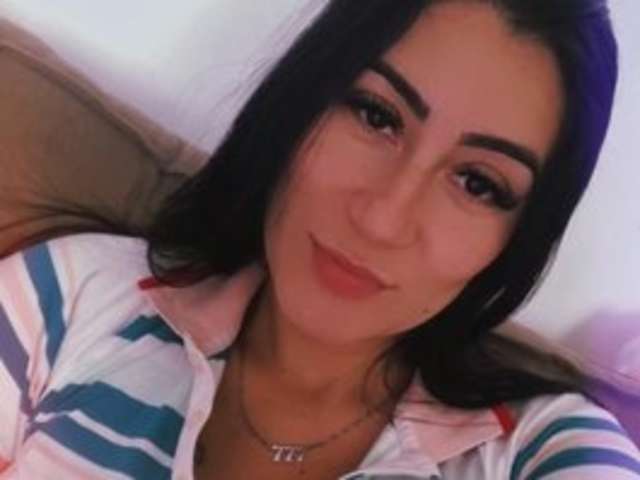 go to chat with Leticia1