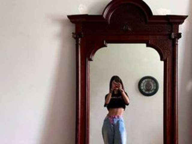 go to chat with LexiLuxx