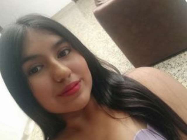 go to chat with LexiiBloom