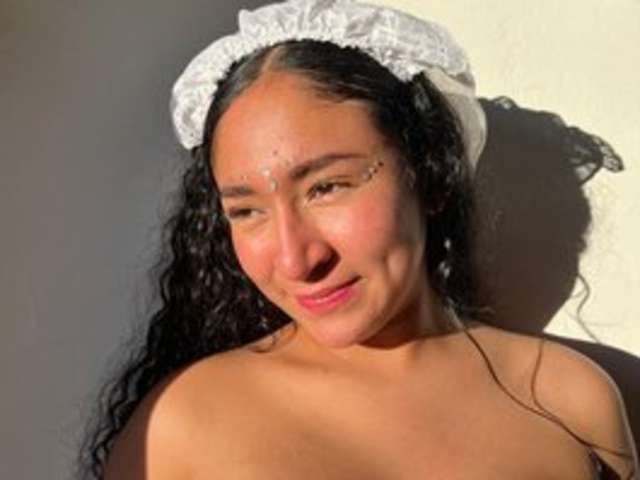 go to chat with Lexiiee11