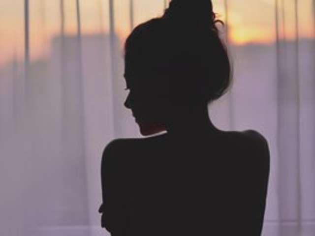 go to chat with Leyarta