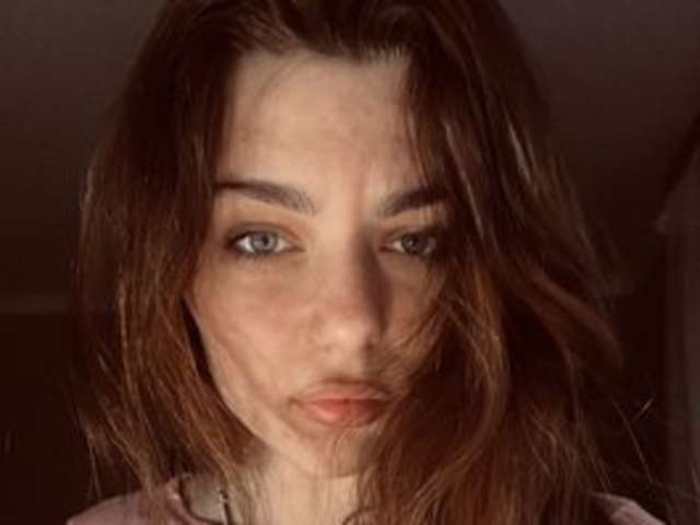 go to chat with Leyla888