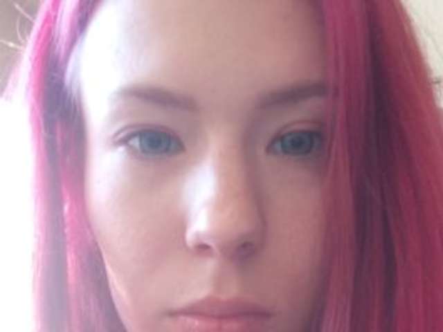 go to chat with LiaCusson