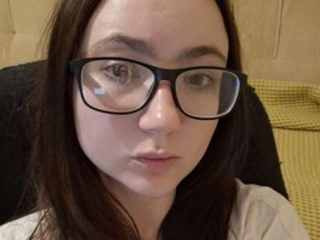go to chat with LiaMay