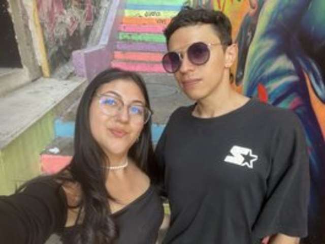go to chat with Liacams