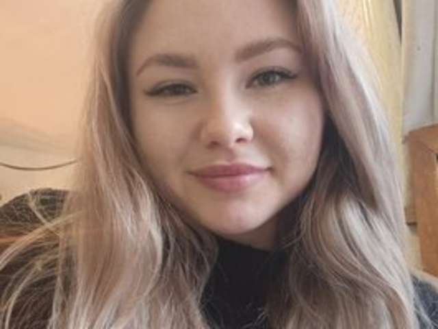 go to chat with LilWhore