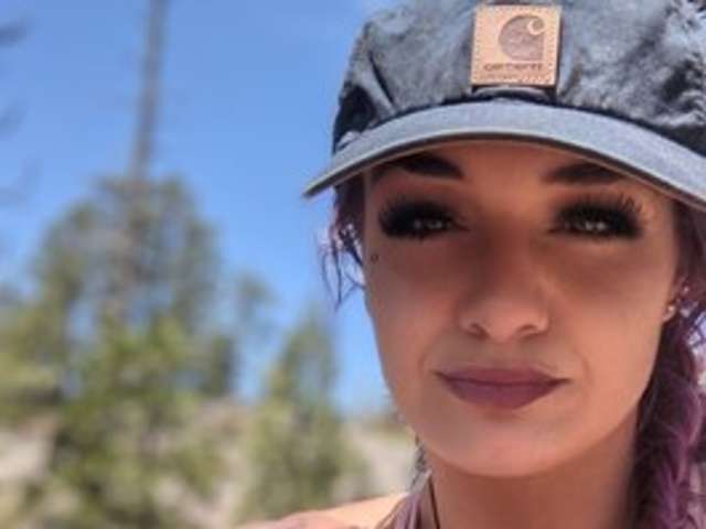 go to chat with LilahLure