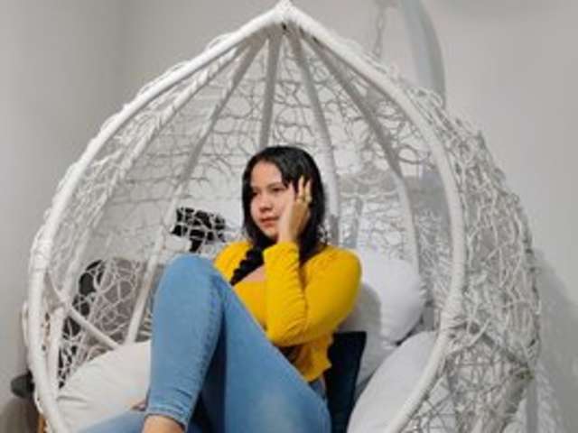 go to chat with LiliWithe