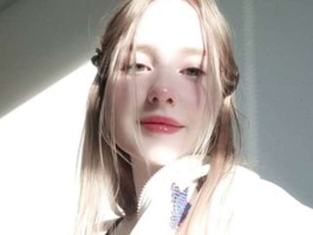 LILITH- amateur webcam photo