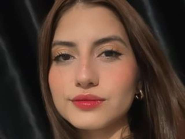 go to chat with Lilith-rouse