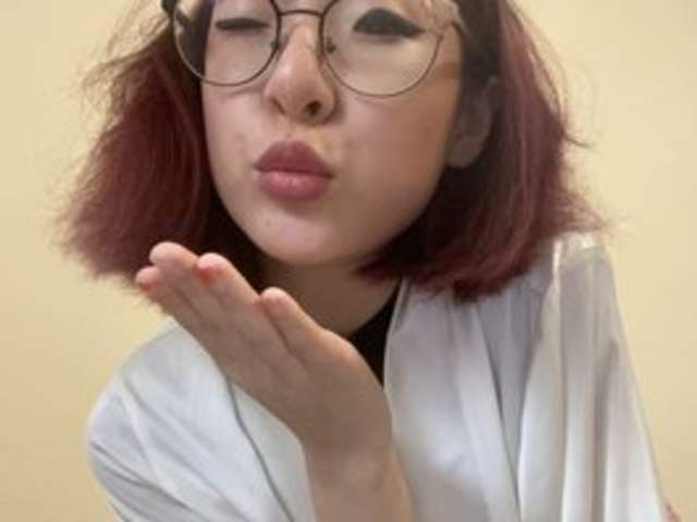 go to chat with LilithSiren