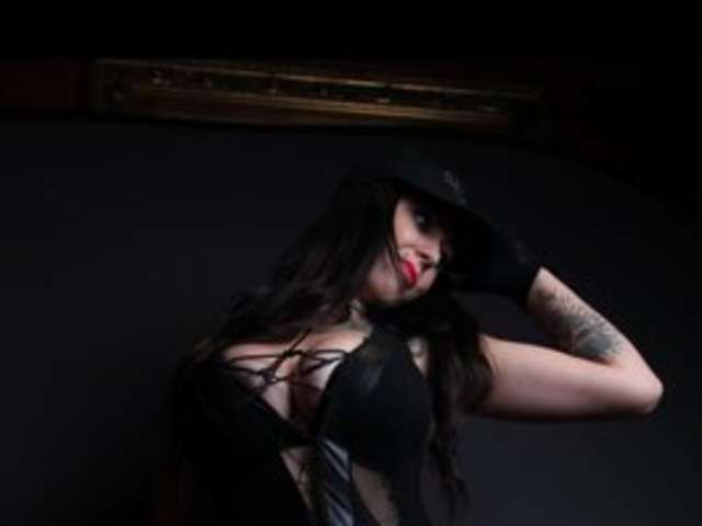 go to chat with Lilixa