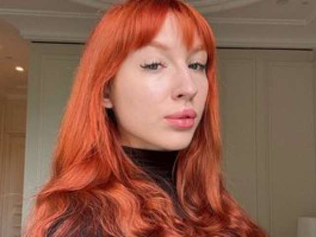 go to chat with LillyMays
