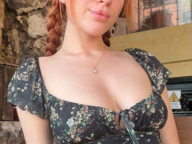go to chat with LilyMays