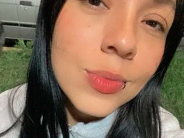 go to chat with LindaLunaa