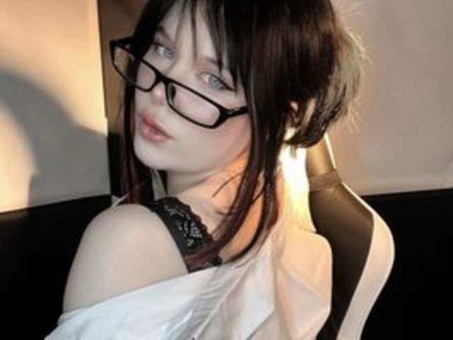 go to chat with Linniellym