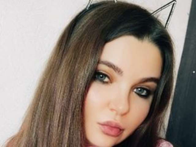 go to chat with Lira666
