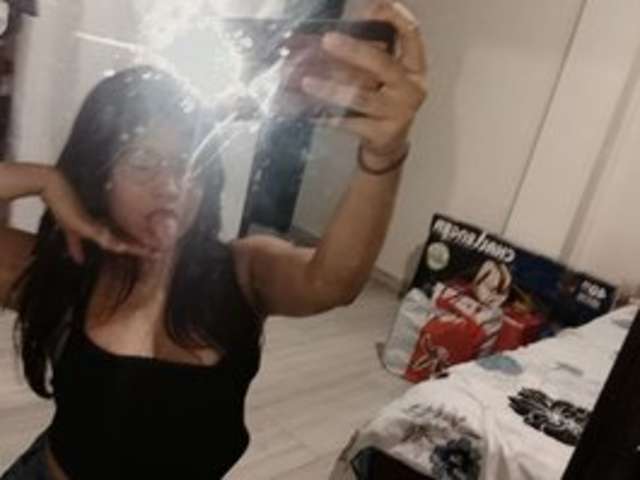 go to chat with LizVega-