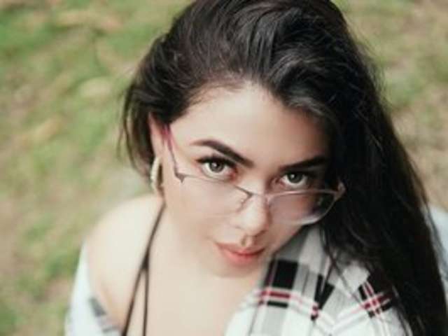 go to chat with Lizzie4