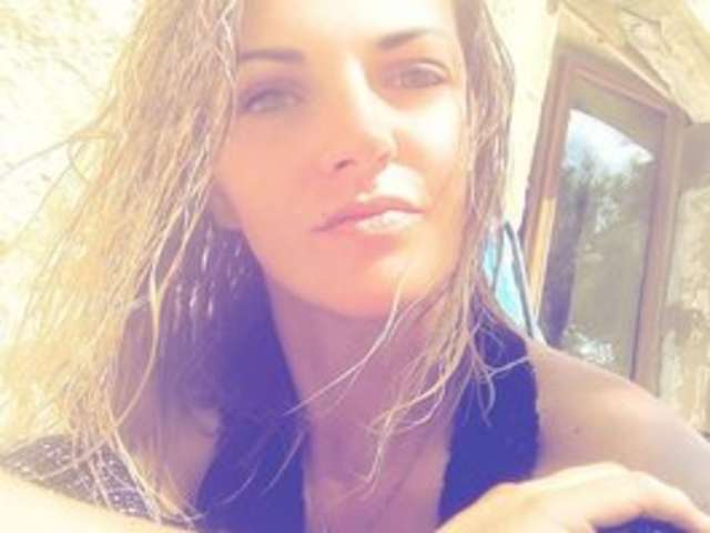 go to chat with Lluana23