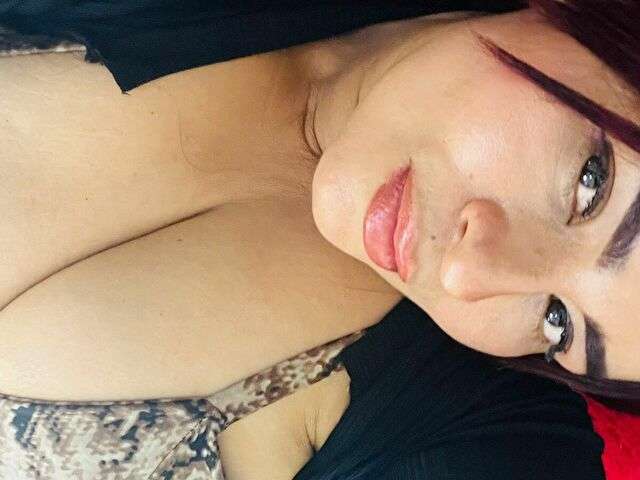 LOLALOCK amateur webcam photo