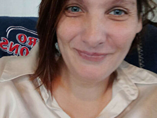 go to chat with Lolo2310