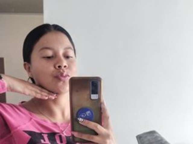 go to chat with Lorent-7