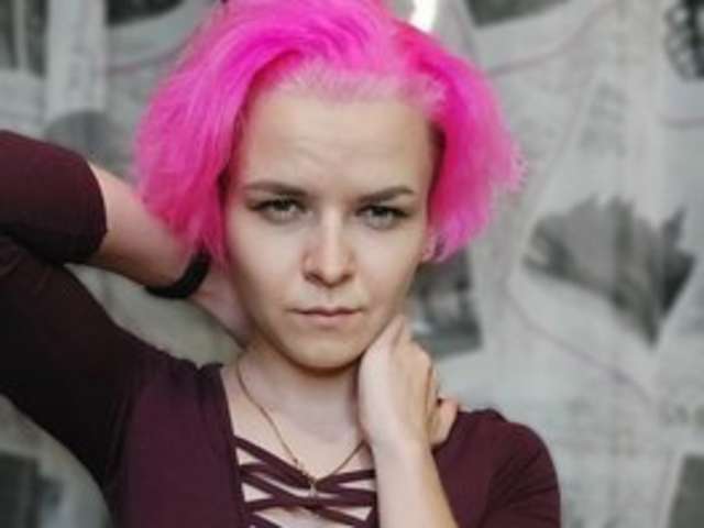 go to chat with Lorie-Carrol