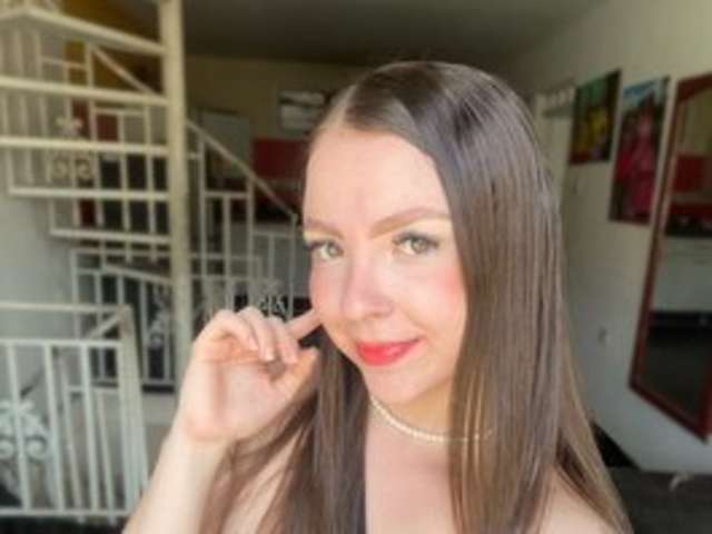 go to chat with LouiseBallen