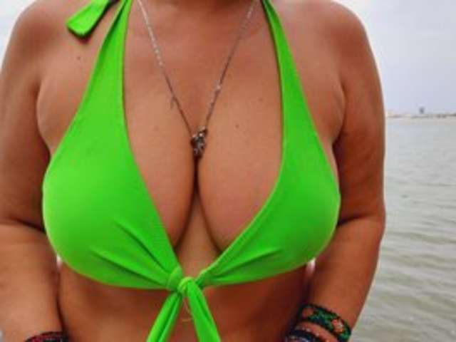 go to chat with LoveTinaa56