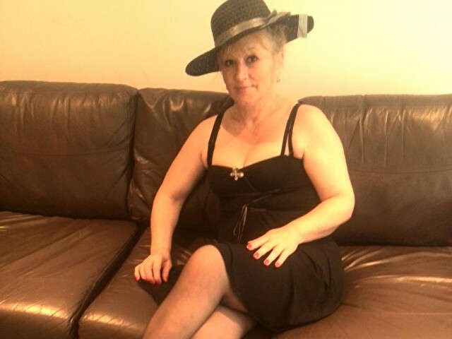 go to chat with LovelyMilf