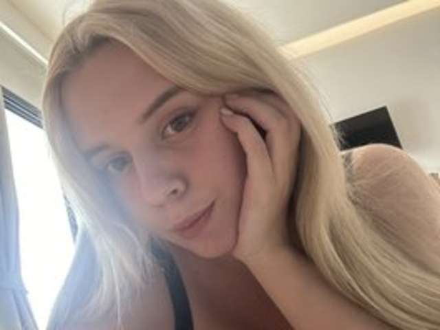 go to chat with Lovelybebe