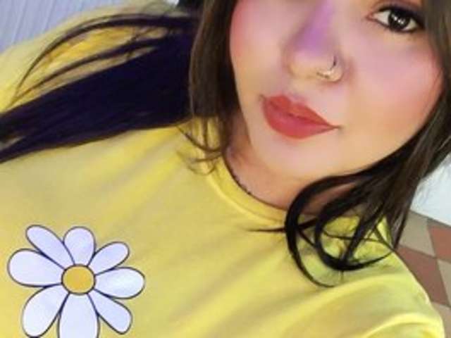 go to chat with Luciana-