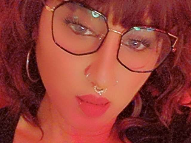 go to chat with Lucievanille