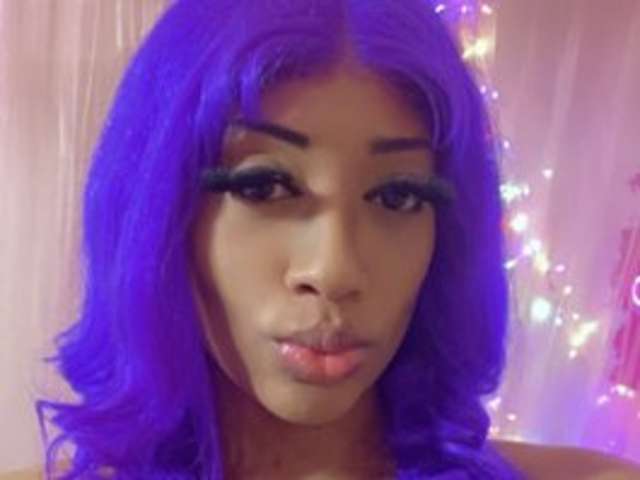 go to chat with LuckysCharm