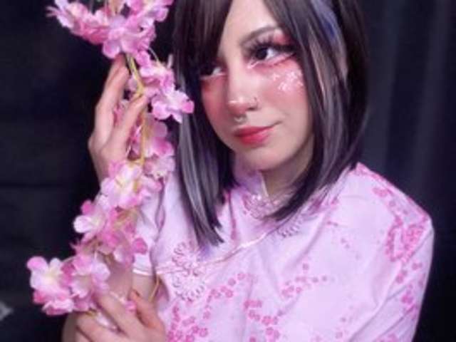 go to chat with Lucybluish