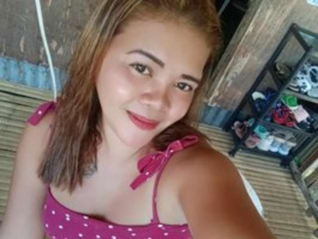 go to chat with Luna213