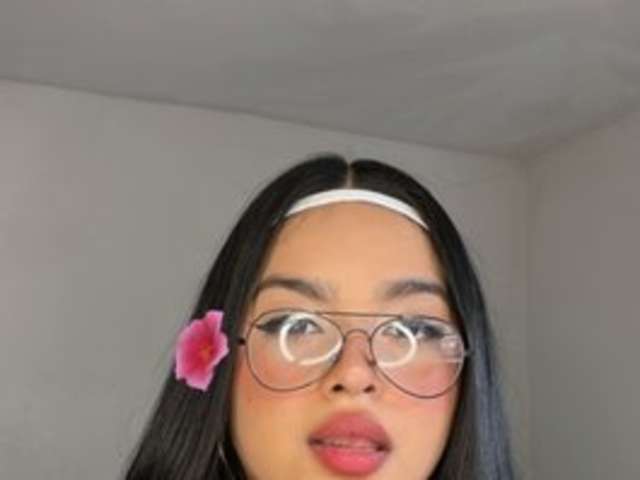 go to chat with LunaMorena