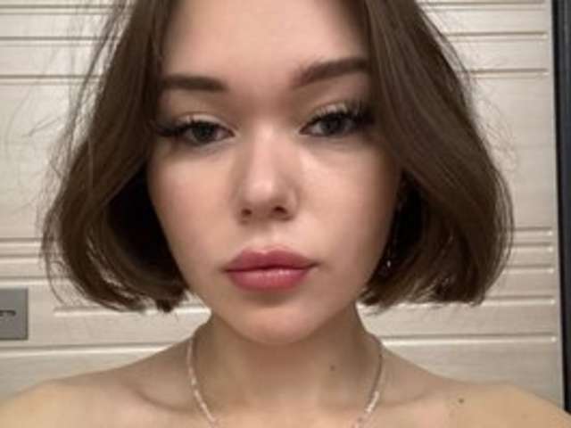 go to chat with LupeVillari