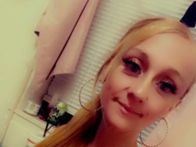 go to chat with Lusciouslindsey1