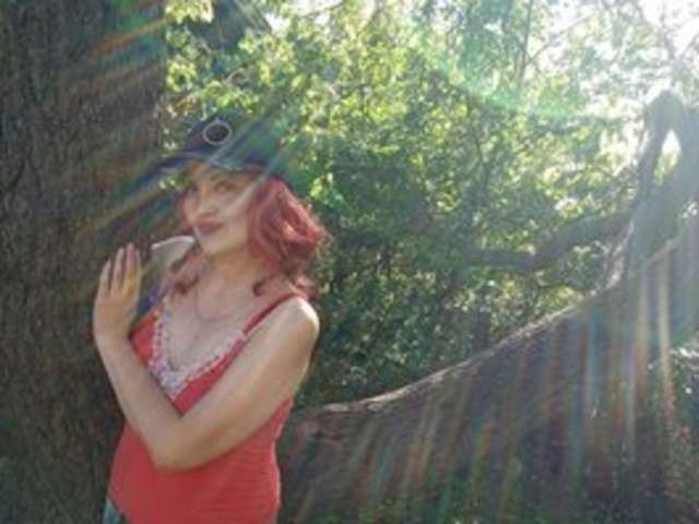 go to chat with LynnYana