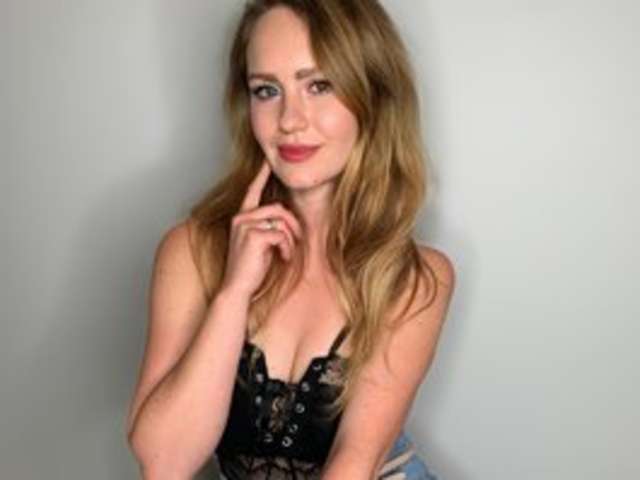 go to chat with LyraAngelic