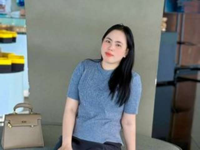 go to chat with Lyysuu
