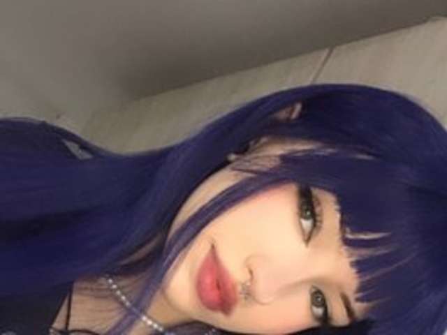go to chat with MOONLIGHTT